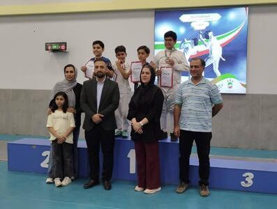 درخشش شمشیربازان نونهال قمی در مسابقات قهرمانی کشور اسلحه اپه