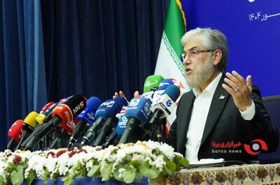 حدود ۱۱۰ دانشگاه اصلی در کشور/ ۱۲ هزار قرارداد بین دانشگاه‌ها و بخش صنعت منعقد شده است