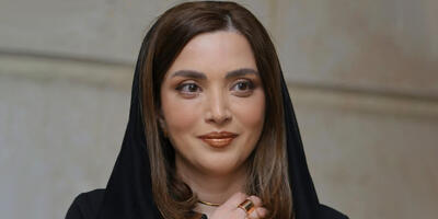 استایل ساده اما لوکس بهنوش طباطبایی با کیف ۲۷۰ میلیونی گوچی - چی بپوشم