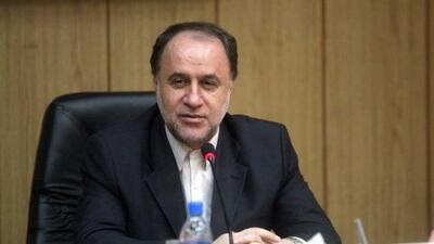 تکریم مردم باید اولویت بانک‌ها باشد