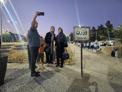 بازدید روزانه ۳۰ هزار نفر از هشتمین جشنواره انگور ارومیه / شهردار: این جشنواره فرصتی برای معرفی ظرفیت‌هاست