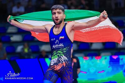 ویدیو| پیام احمدی؛ از دستفروشی تا مدال جهانی - پارس فوتبال