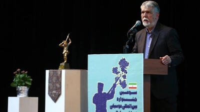 وزیر فرهنگ و ارشاد اسلامی : موسیقی عاشیق‌لار از جلوه‌ های زیبای هنر این سرزمین است