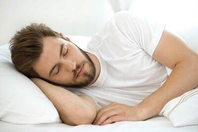 تاثیر حالت خوابیدن بر سلامت قلب و معده؛ به کدام سمت بخوابیم؟