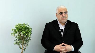 نماینده ادوار مجلس: احمدی‌نژاد که تحریم یک تکه کاغذ است باید بیاید و پاسخ بدهد