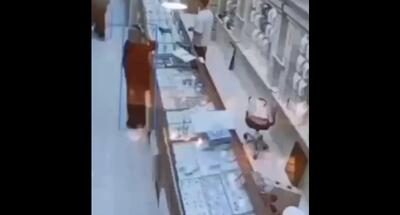 دستگیری 6 سارق طلافروشی درگهان قشم توسط فراجا (فیلم)