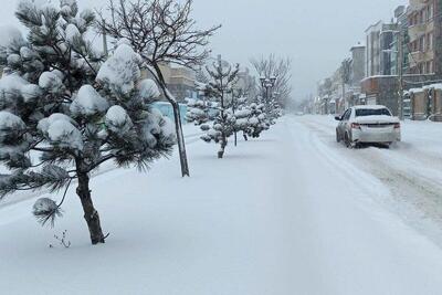 برف تابستانی در مرند؛ روستای میاب سفیدپوش شد+ فیلم