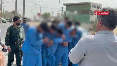 بازسازی صحنه سرقت مسلحانه از طلافروشی‌های درگهان قشم