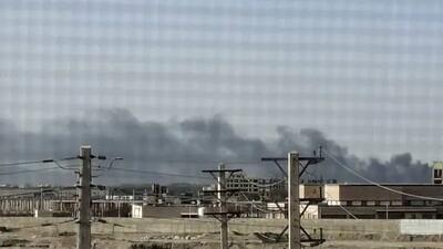 آتش‌سوزی کارخانه فوم «بیدگنه ملارد»/ مصدومیت جزئی یک کارگر