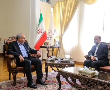 تبریز می تواند الگوی کشوری برای تهیه تاریخ شفاهی باشد