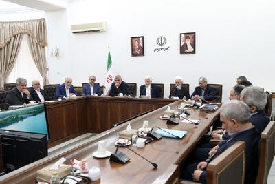 عارف: اقدامات دولت در سال اول اجرای برنامه هفتم قابل قیاس با سایر دولت‌ها نیست