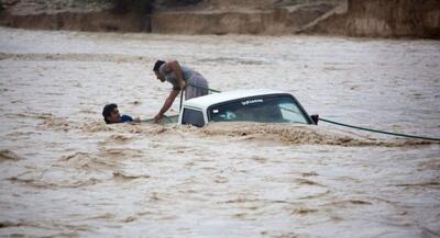 لحظاتی نفس‌گیر برای فرار از سیل | جهان نیوز