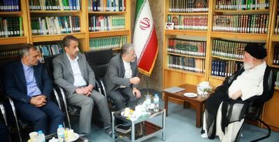 لزوم نظارت بر شهریه‌ها و حمایت از دانشجویان کم‌برخوردار دانشگاه آزاد