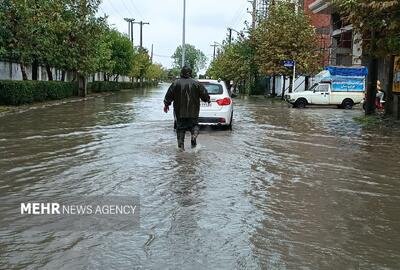 بارش شدید باران در سواحل و جلگه‌های گیلان؛ آبگرفتگی منازل در آستارا