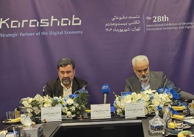 معاون ارتباطات شرکت مخابرات ایران: در حال گذار از مس به فیبرنوری هستیم - پیوست