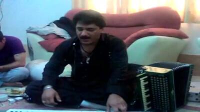 فیلم / آواز محلی؛ سجاد رزمجو خدابیامرز دل همه رو خون کرد با خوندنش آخرای عمرش خونده