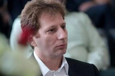 بابک زنجانی هواپیما وارد می کند