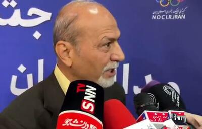 تفاوت بین ملی پوشان کشتی و فوتبال فاجعه است/ وقتی بازیکنان نسبت به نتایج تیم ملی بی تفاوت هستند بسیار خطرناک است