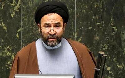 واگذاری خودروسازی‌ها باید گامی برای تحول اقتصادی باشد