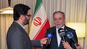 عراقچی در بدو ورود به نیویورک: مواضع بر حق مردم را در دفاع ۱۲ روزه از موضع اقتدار و مقاومت بیان کنیم