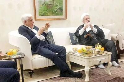 عارف به دیدار کروبی رفت/ مهدی کروبی: بی توجهی دولت به شعارها موجب ناامیدی مردم می‌شود