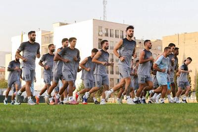 حضور مغضوبین در تمرین استقلال