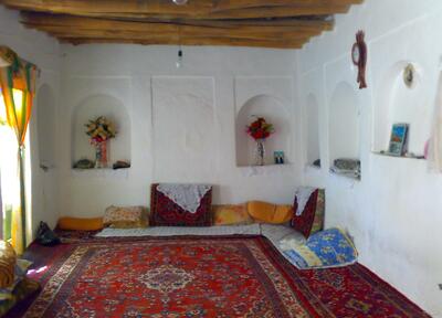 معماری در سنندج؛ سقف‌های چوبی و ایوان‌هایی که روح را نوازش می‌کنند - چیدانه