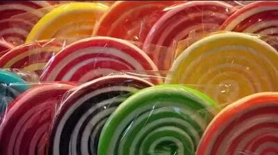 طرز تهیه آبنبات چوبی ساده و خوشمزه با ۳ ماده اولیه !