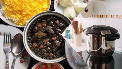 طرز تهیه قرمه سبزی با سبزی خشک در زودپز (برای 4 نفر)
