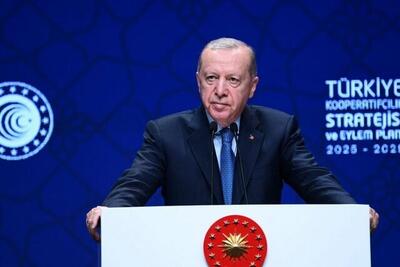 اردوغان: ثبات و صلح پایدار در سوریه با دادن هرگونه امتیاز به یک طایفه یا گروه به دست نخواهد آمد / با هر ابتکاری که اراده ملت سوریه را نادیده بگیرد و پایگاهی برای جاه‌طلبی‌های تجزیه‌طلبانه و سازمان‌های تروریستی فراهم کند، مخالفیم / ما به دفاع از اصل احترام به تمامیت ارضی و وحدت سیاسی سوریه ادامه خواهیم داد
