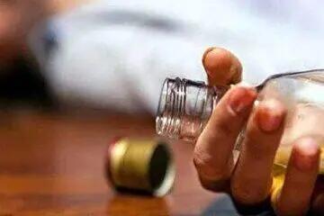 پیگیری قضایی در ماجرای مرگ پسر جوان با مشروب مسموم