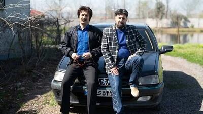 خبر روز | عکس «نقی، بائو، رحمت و ارسطو» سریال پایتخت در حال والیبال بازی کردن در استخر | گلی شی