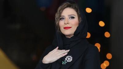 تصویر روز | سحر دولتشاهی و سام درخشانی در نمایش کوکاکولا | گلی شی