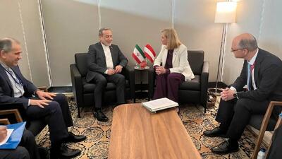 دیدار عراقچی با همتای اتریشی خود