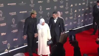 مادربزرگ مسلمان یامال سوژه جذاب مراسم توپ طلا