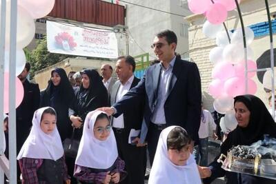۲۸ هزار دانش آموز پایه اول لرستانی، نخستین تجربه تحصیلی خود را آغاز کرده اند