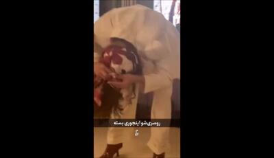 ویدیویی دیدنی از الناز شاکردوست در حال بستن روسری‌اش در اکران «گوزن‌های اتوبان