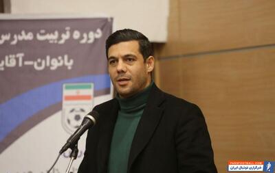 شکوری : پیش از اعلام پنالتی برای استقلال، توپ به دست روزبه چشمی برخورد کرد