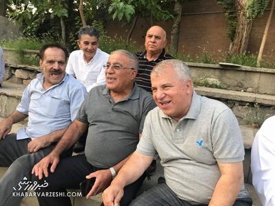 روشن: فقط ۵۰+۲۵ سال سن دارم و می‌توانم مثل آدان برای استقلال بازی کنم/ مقصر ناراحتی سهرابیان مدیران باشگاه‌مان هستند - پارس فوتبال