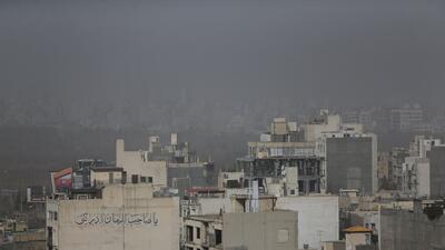 مشهد غرق در غبار