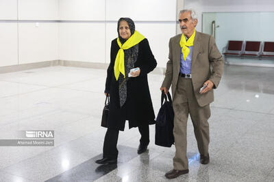 آغاز پروازهای حج عمره فارس با بدرقه پرشور نخستین کاروان