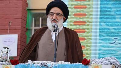 امام جمعه کرج بر تشکیل کمیته تخصصی استعدادیابی درآموزش و پرورش البرز تاکید کرد