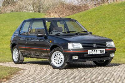 پژو 205 GTi؛ افسانه ی کوچک اما کلاسیک!
