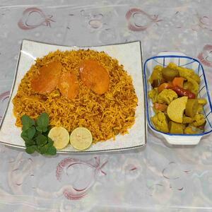 تایم ناهار.. استامبولی همراه با ترشی خونگی😋تقدیم نگاه پر فروغتان.. سپاسگزارم از لایک و نظرات ارزشمند تون🙏🏻🙏🏻🙏🏻🌺🍁🍁🍁🍁🍁🍁🍁🍁🍁🍁🍁🍁🌺