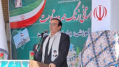 نوذری: با راه اندازی کرسی های آزاداندیشی در دبیرستانها گفتگو کردن را بیاموزیم 