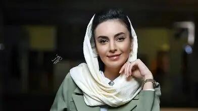 مهشید جوادی با استایل های شیک و جذاب؛ مانتو شلوار مونوکروم غوغا کرد! + عکس