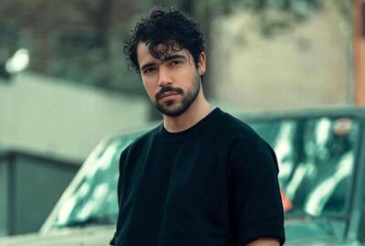 خواننده مشهور عزادار شد +عکس