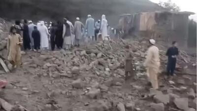 انفجار انبار مهمات ۲۴ نفر را به کام مرگ فرستاد | برخی منابع: نتیجه بمباران هوایی بخشی از عملیات ارتش پاکستان است