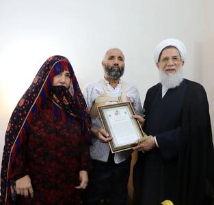رئیس سازمان عقیدتی سیاسی ارتش با خانواده سرباز شهید ربانی دیدار کرد