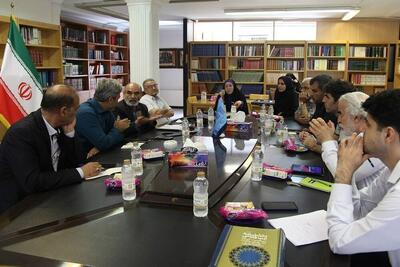 پیروزی مشروطه، یک پیروزی برای انگلستان در رقابت با روسیه نیز بود